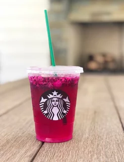 Wat is het verschil tussen de Pink Drink en de Dragon Drink